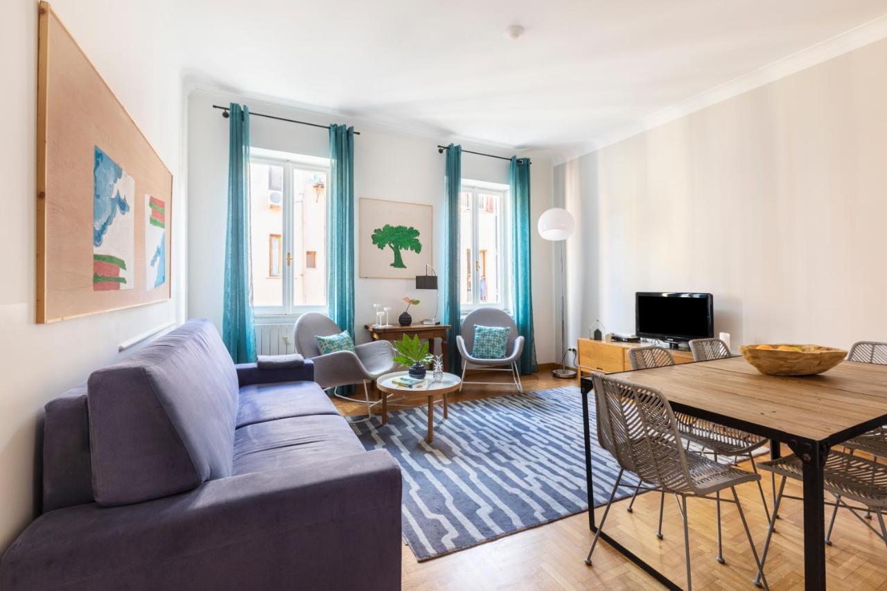 Romac Condotti With 3 Bedrooms Near The Spanish Steps Lägenhet